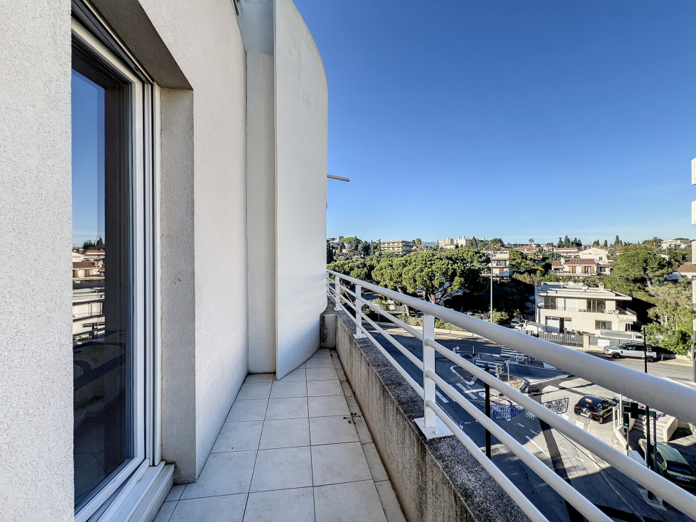 Vente Appartement 38m² 2 Pièces à Juan les Pins (06160) - Syndic Azur