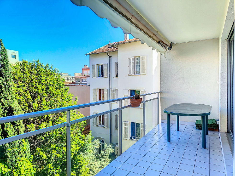 Vente Appartement 51m² 2 Pièces à Juan les Pins (06160) - Syndic Azur